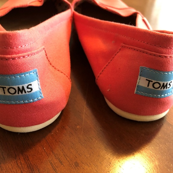 Coral pink Toms womens size W8,5 - Picture 3 of 4